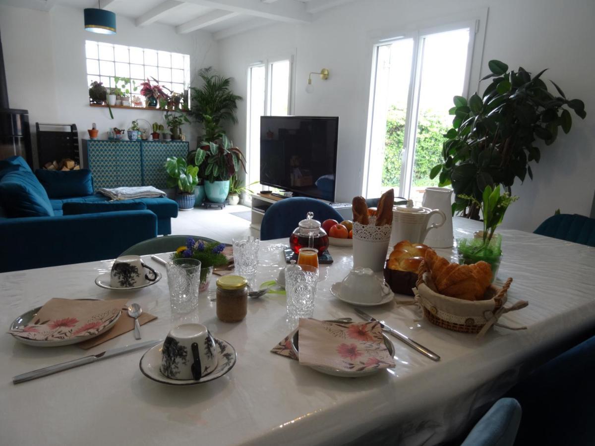 Maison D'Hotes Les Roses Tremieres サクレー エクステリア 写真